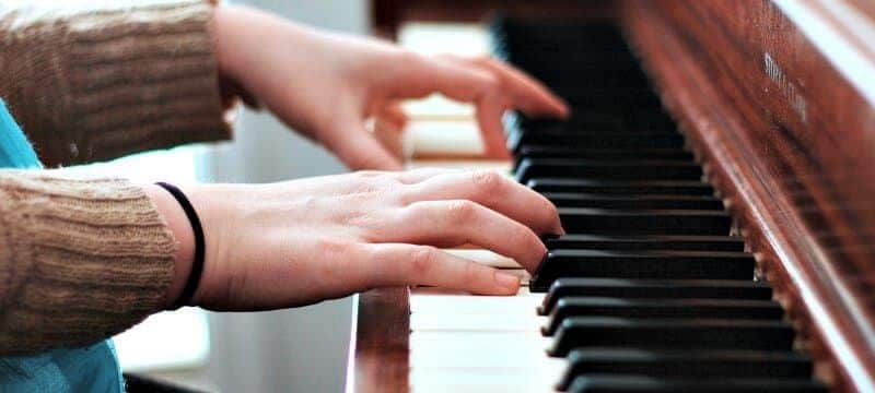 7 ข้อดี ๆ ทำไมถึงต้องย้ายเปียโนกับ ช่าง เอก ซ่อมเปียโน  ย้ายเปียโนราคาถูก เริ่มต้นที่ 2000 บาท โทรเลย 083010 5645